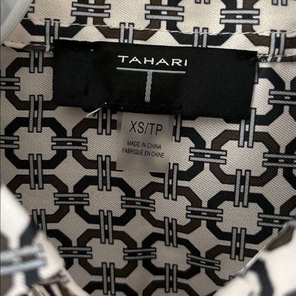 Tahari Black and White Geometric Long Sleeve Shirt Blouse - Picture 2 of 6